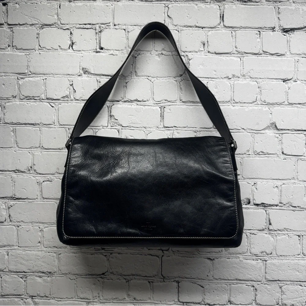 Kate Spade made in Italy vintage shoulder Black Leather women’s Bag